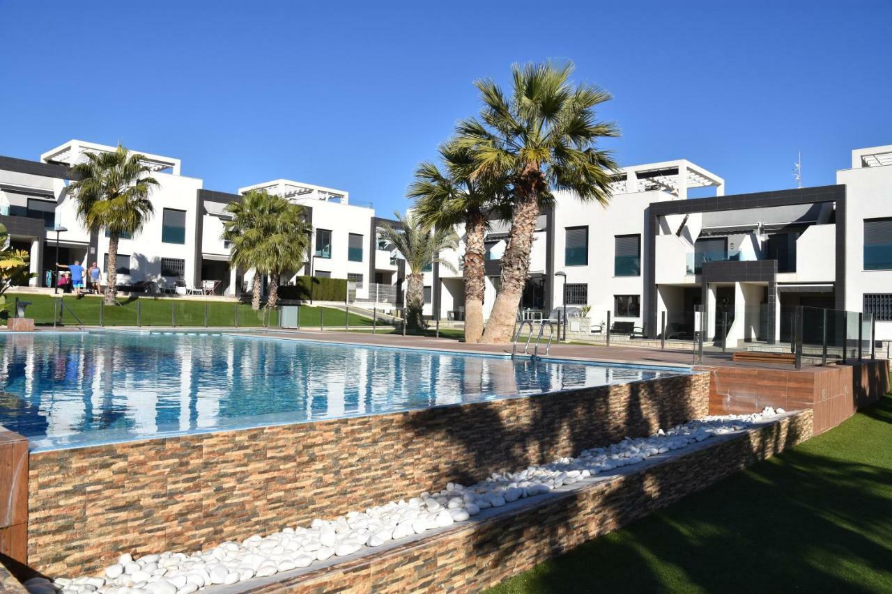 Penthouse Oasis Beach II La Zenia Apartman Dehesa de Campoamor  Kültér fotó