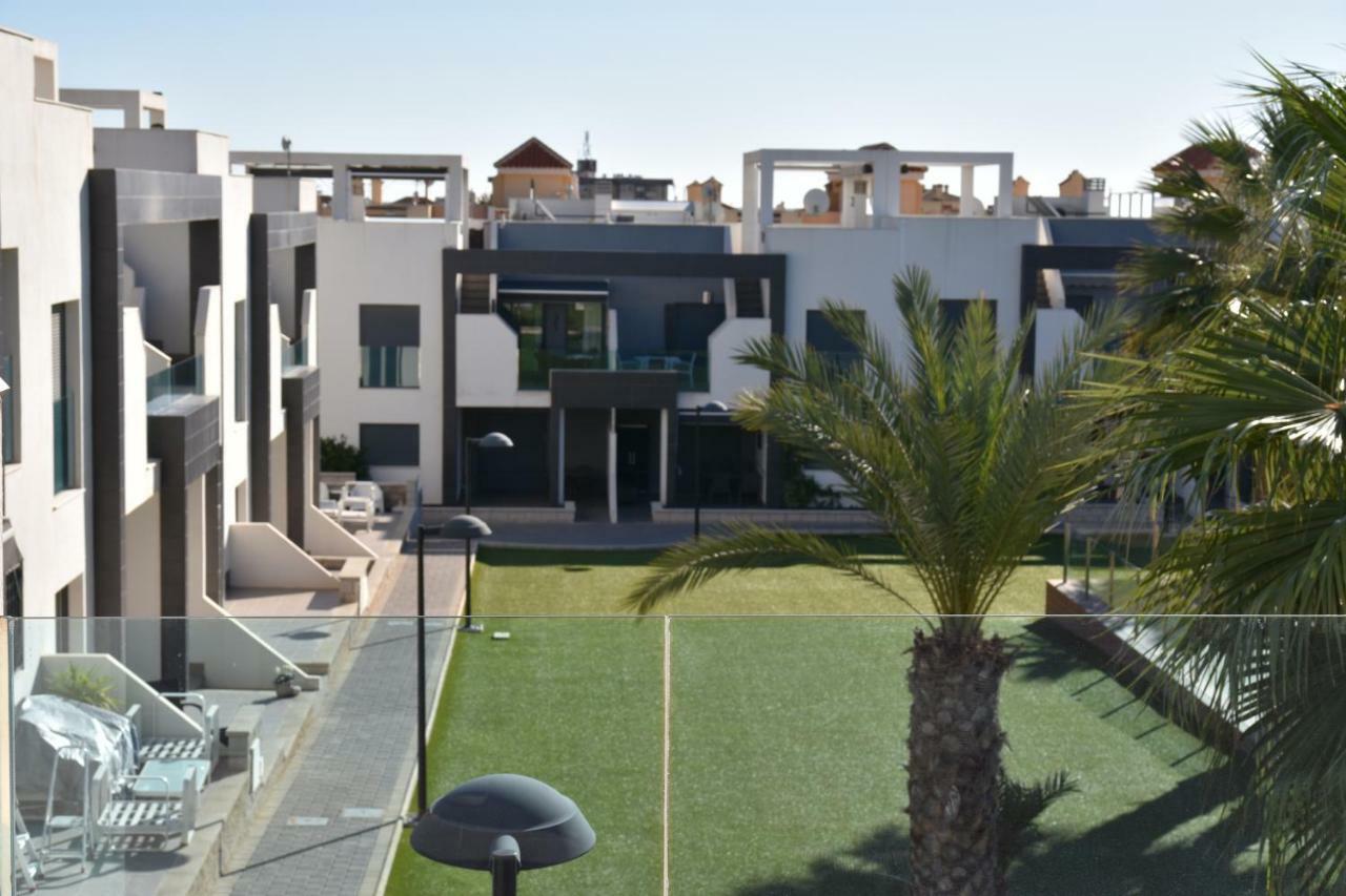 Penthouse Oasis Beach II La Zenia Apartman Dehesa de Campoamor  Kültér fotó
