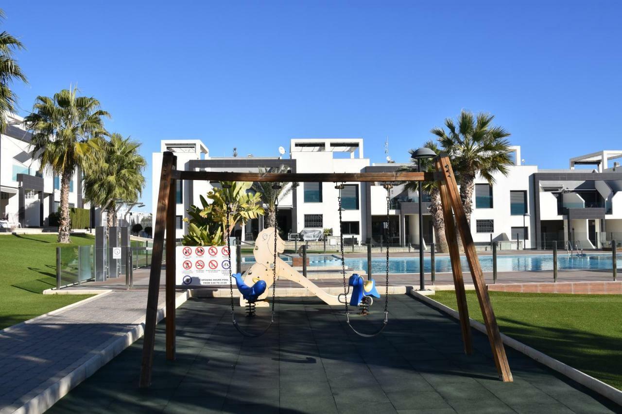 Penthouse Oasis Beach II La Zenia Apartman Dehesa de Campoamor  Kültér fotó